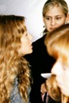 2000 - Oscar de La Renta SS 2001 backstage (2000) 2000 - Oscar de La Renta SS 2001 backstage (2000)