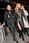 2012 - Alexander Wang FW backstage (2012) 2012 - Alexander Wang FW backstage (2012)